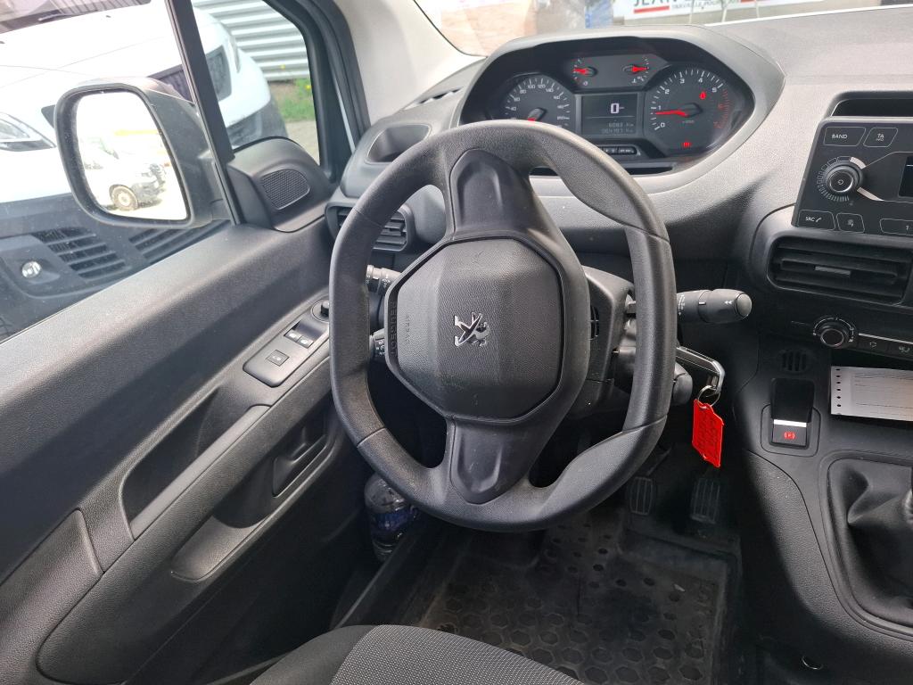 Peugeot PARTNER FOURGON STANDARD 650 KG BLUEHDI 100 S&S BVM5 PREMIUM 2020