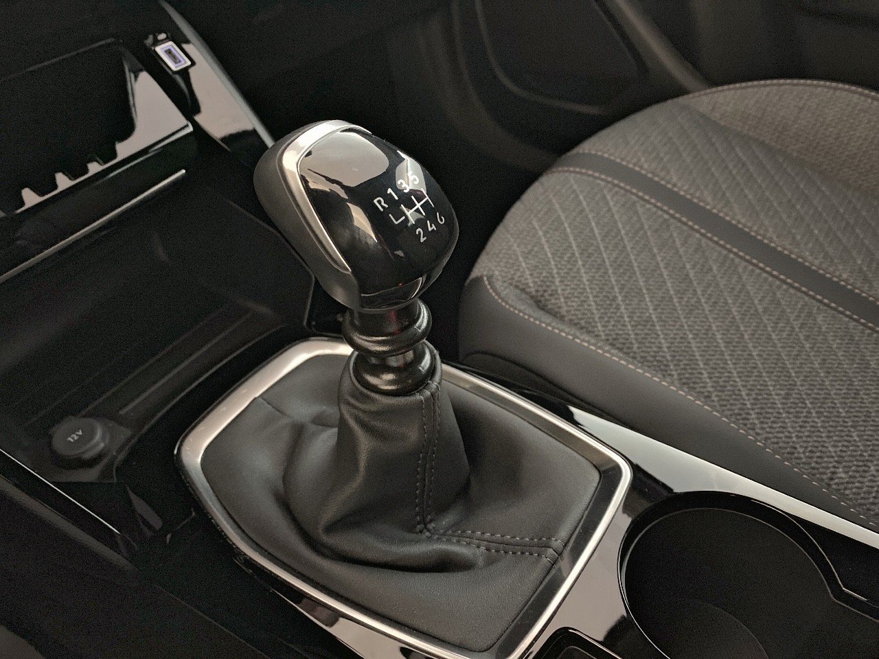 Peugeot 2008 100 S&S BVM6 Allure 2024