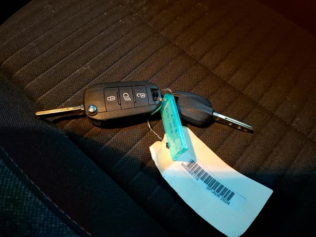 Peugeot 2008 PureTech 100 S&S BVM6 Active 2022