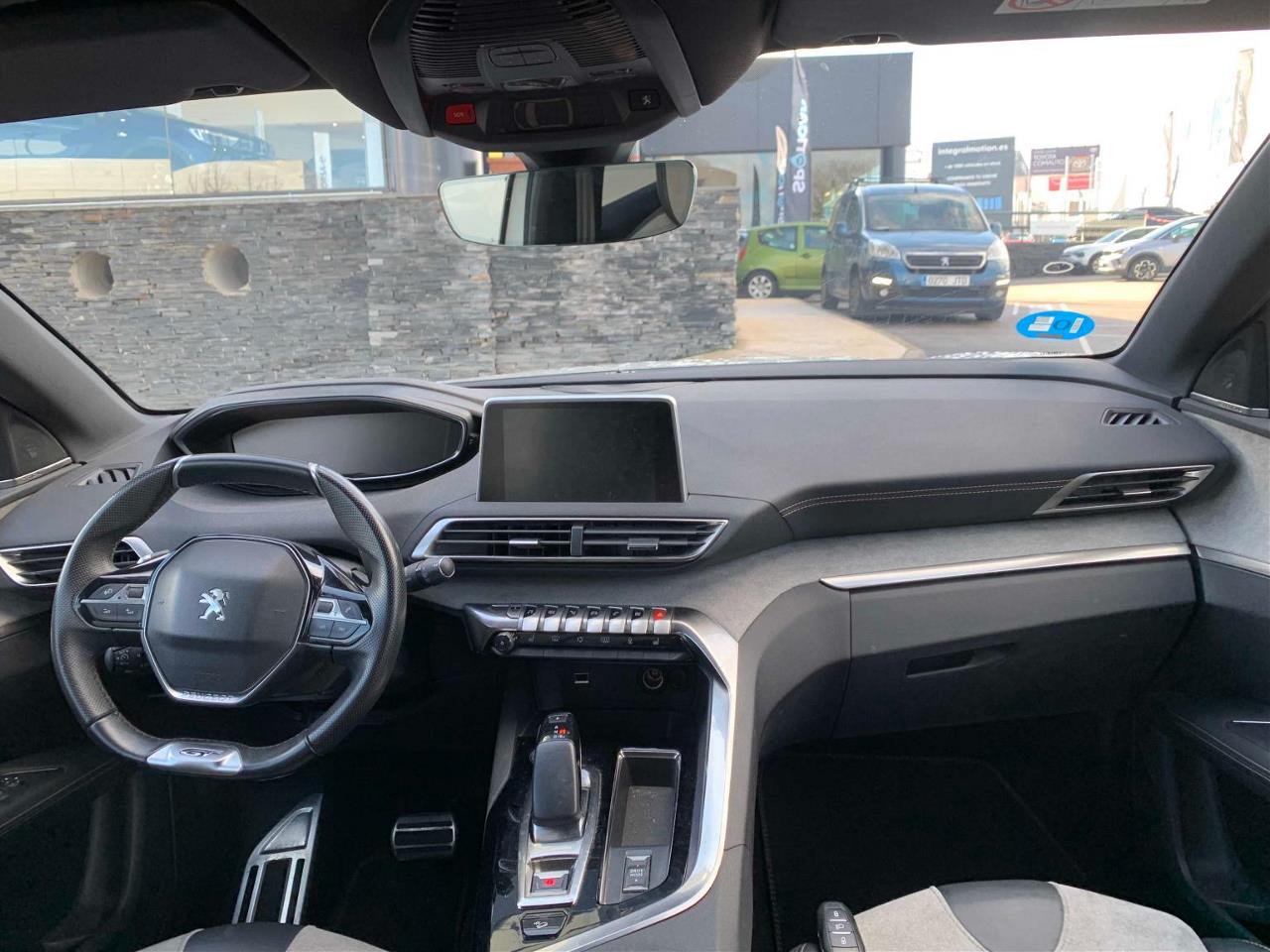 Foto Peugeot 3008 Hybrid 8