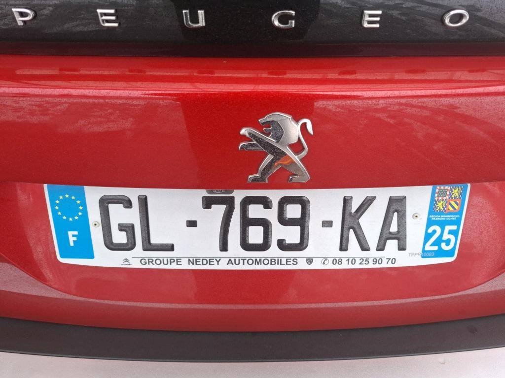 Peugeot 2008 PureTech 130 S&S BVM6 Allure Pack 2022