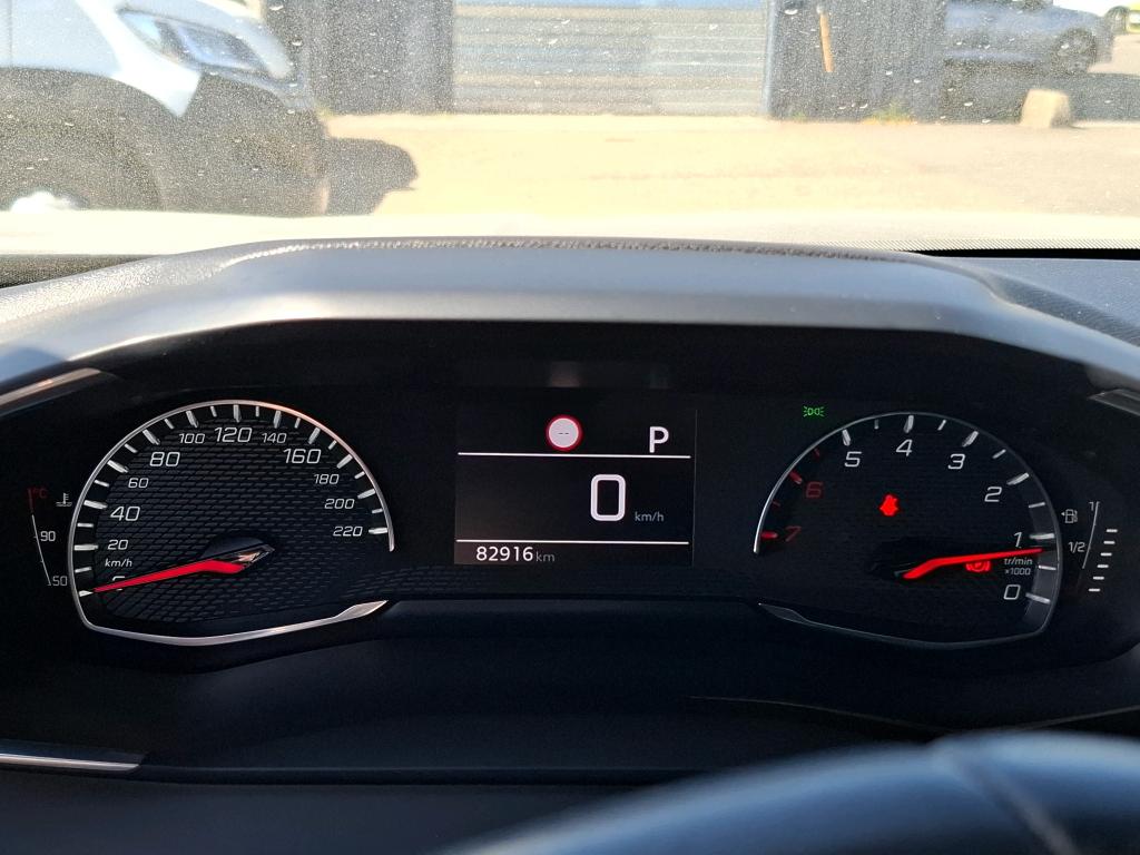 Peugeot 2008 BlueHDi 130 S&S EAT8 Allure 2021