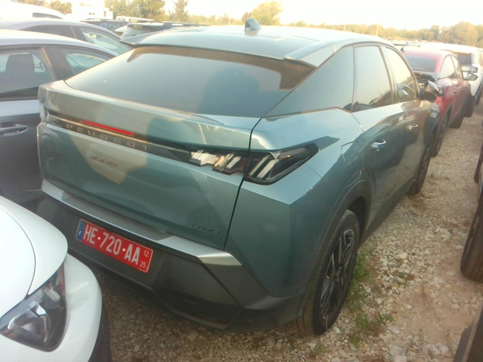 Peugeot 3008 Hybrid 145 e-DCS6 Allure 2025