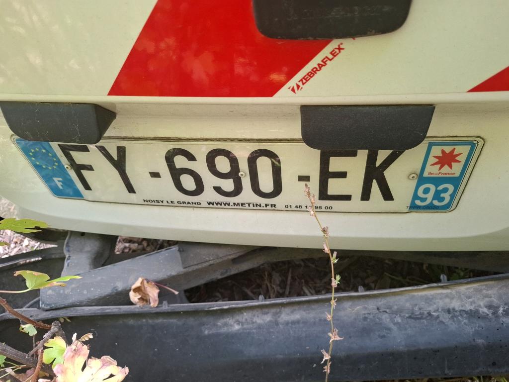 Peugeot PARTNER FOURGON LONG 950 KG BLUEHDI 130 S&S EAT8 ASPHALT 2021