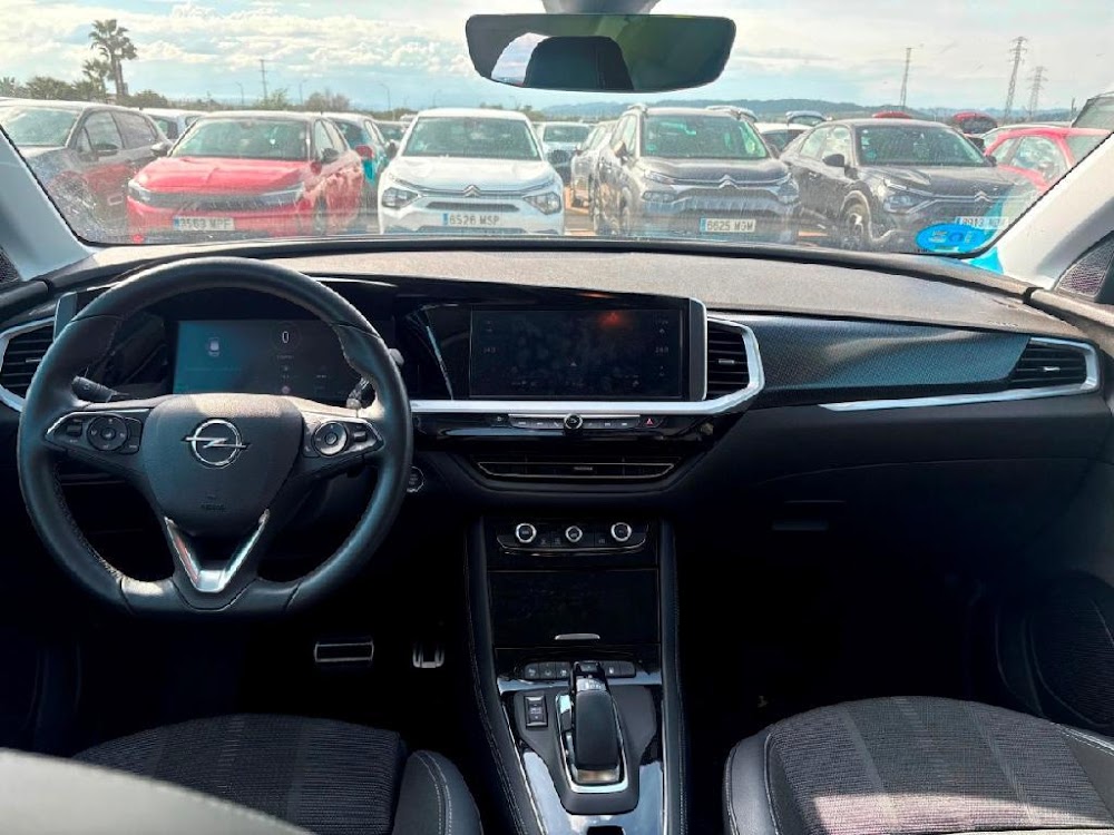 Foto Opel Grandland PHEV 8