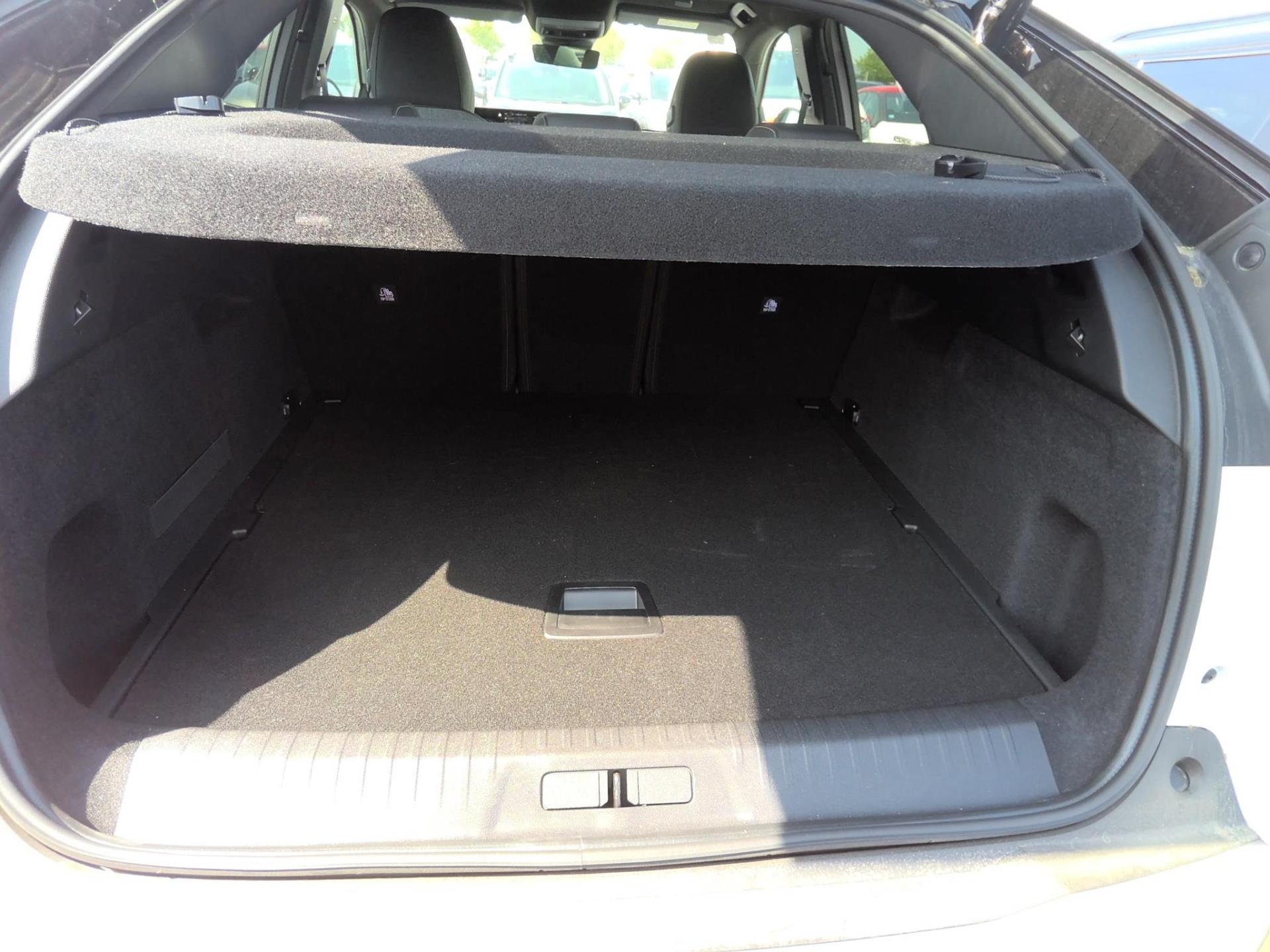 Peugeot 3008 Hybrid 136 e-DCS6 GT 2025
