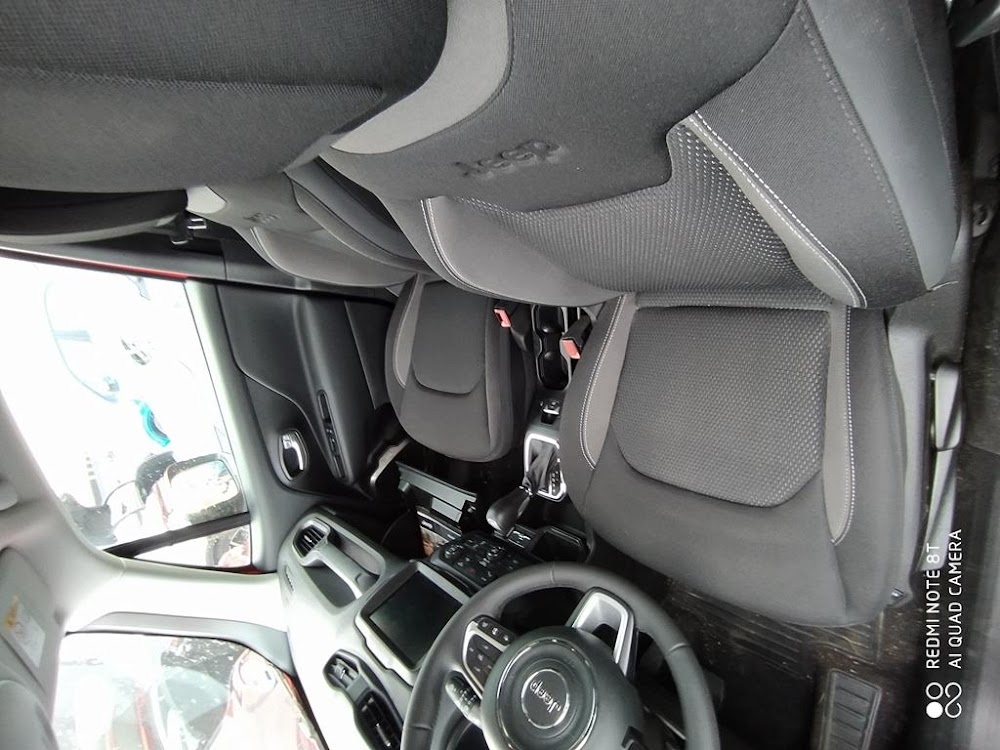 Foto Jeep Renegade 13