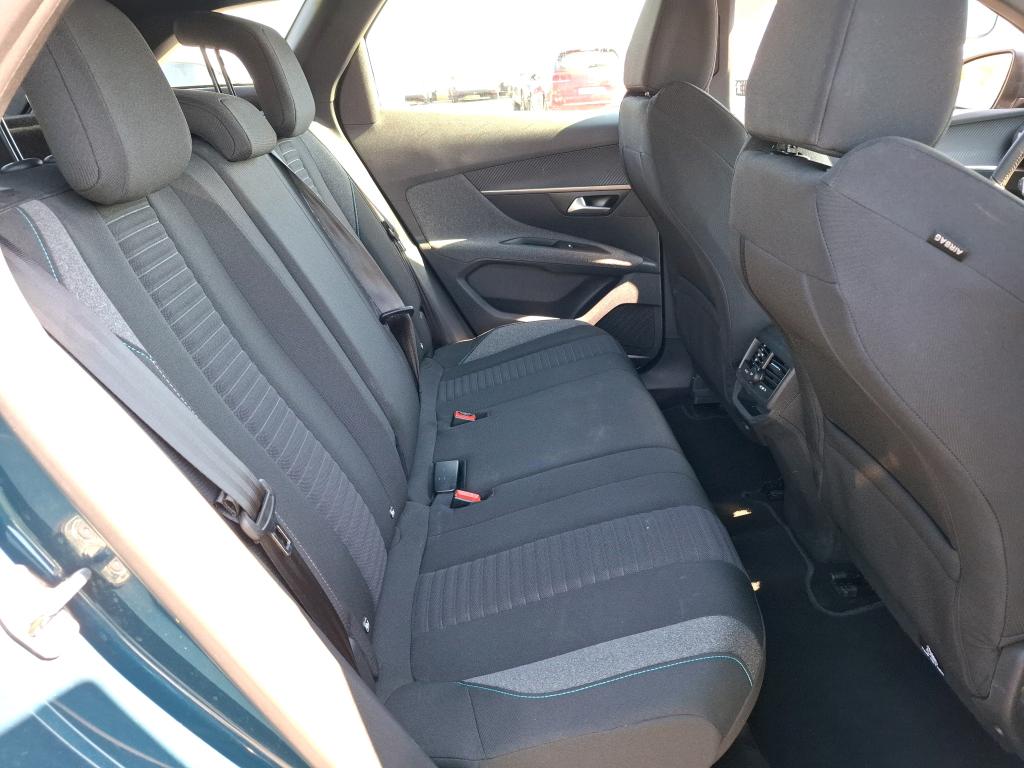 Peugeot 3008 BlueHDi 130ch S&S EAT8 Active Pack 2022