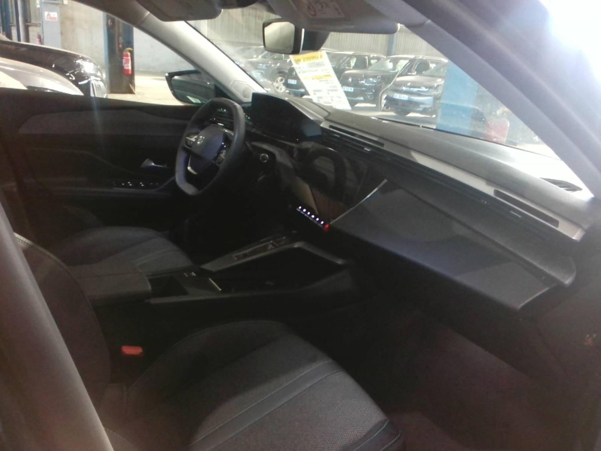 Peugeot 308 Hybrid 136 e-DCS6 Allure 2025