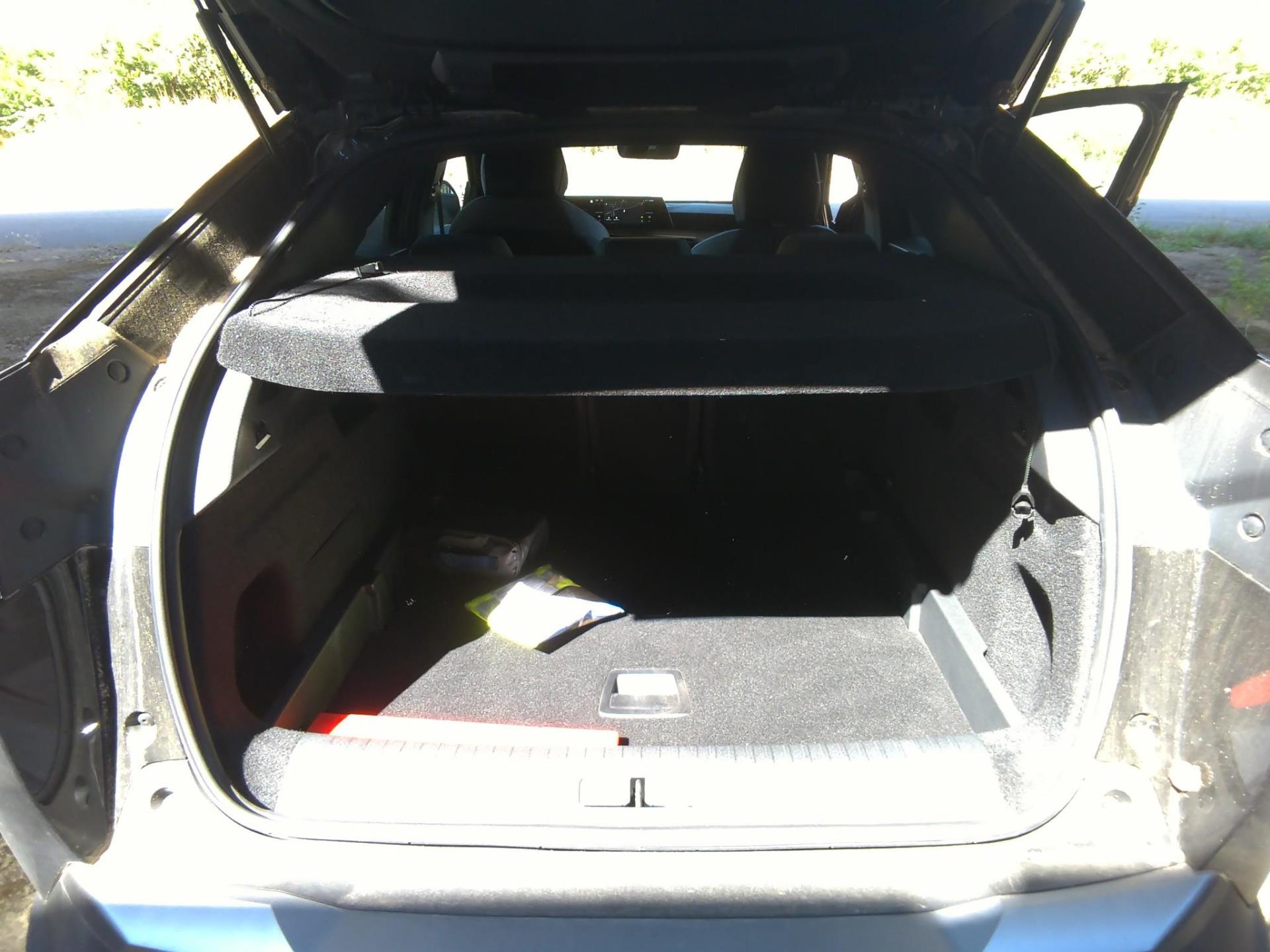 Peugeot 3008 Hybrid 136 e-DCS6 Allure 2024
