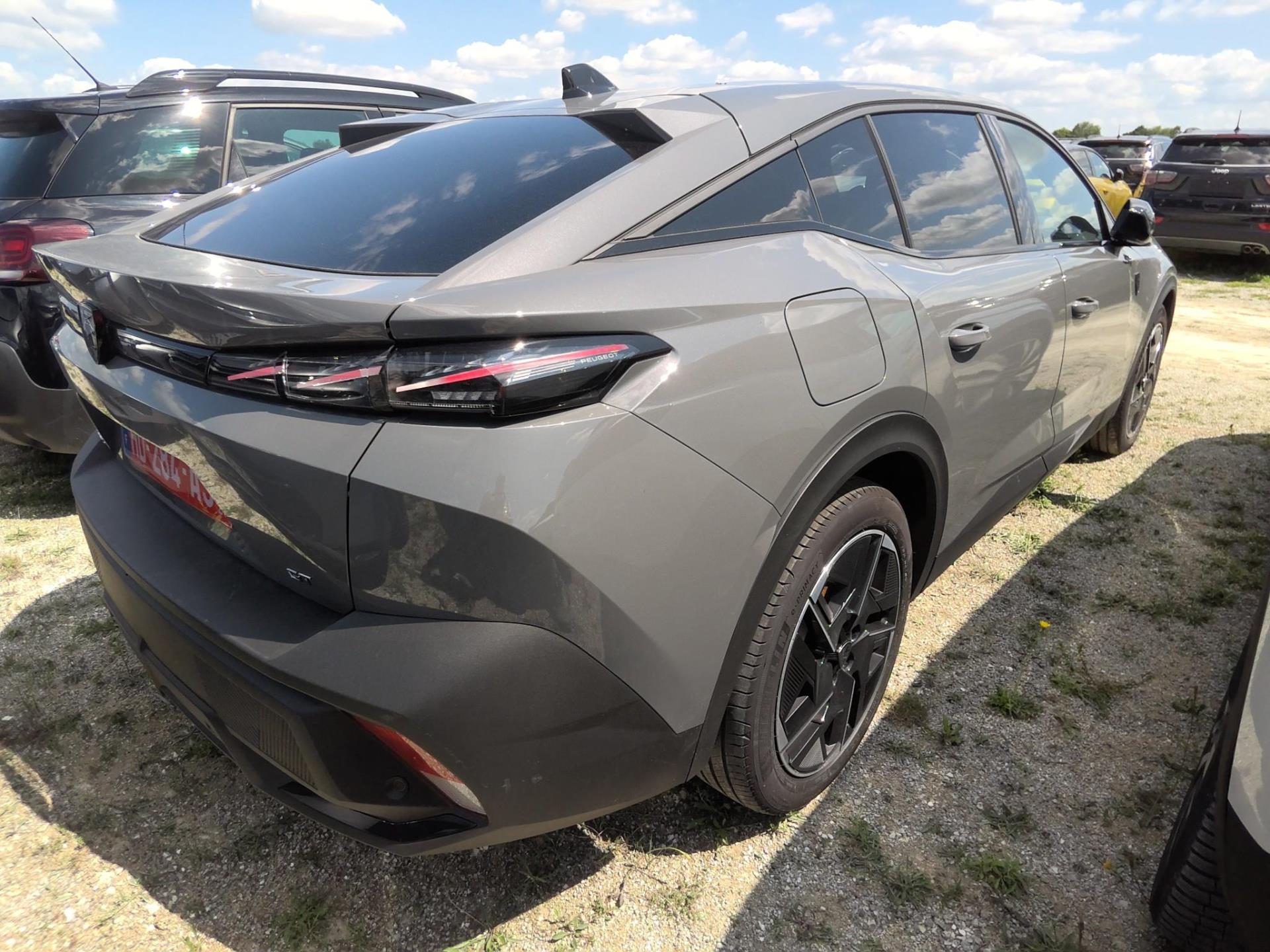 Peugeot 408 Hybrid 145 e-DCS6 GT 2025