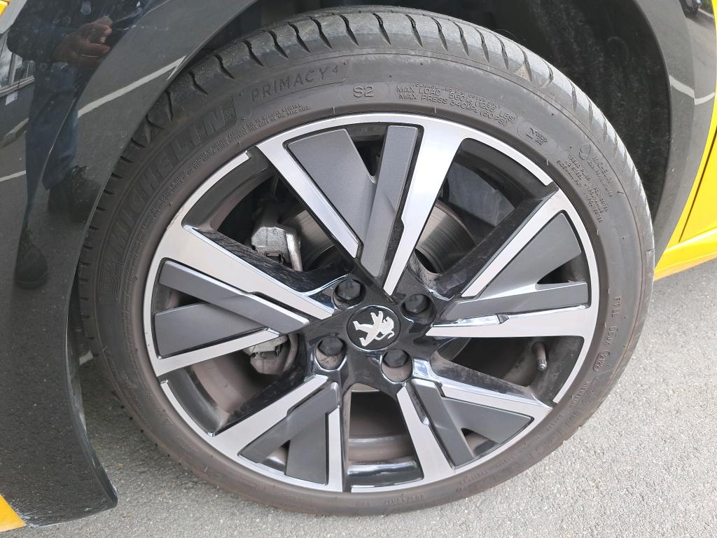 Peugeot 208 PureTech 130 S&S EAT8 GT 2022