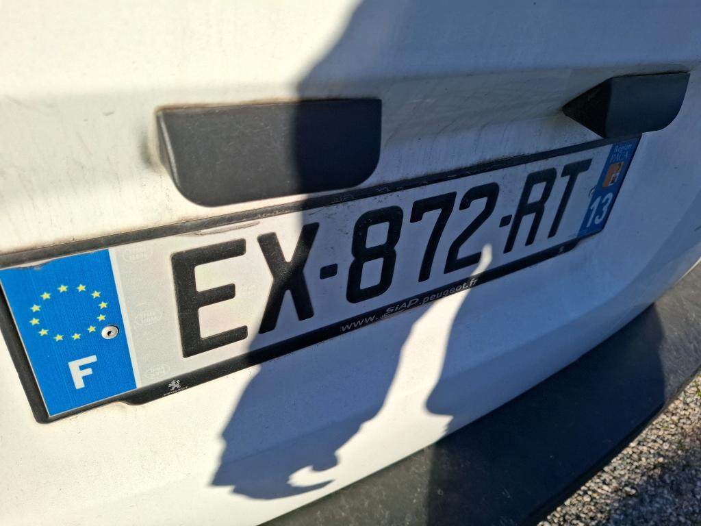 Peugeot EXPERT FGN TOLE STANDARD 2.0  BLUEHDI 120 S&S BVM6 PREMIUM 2018