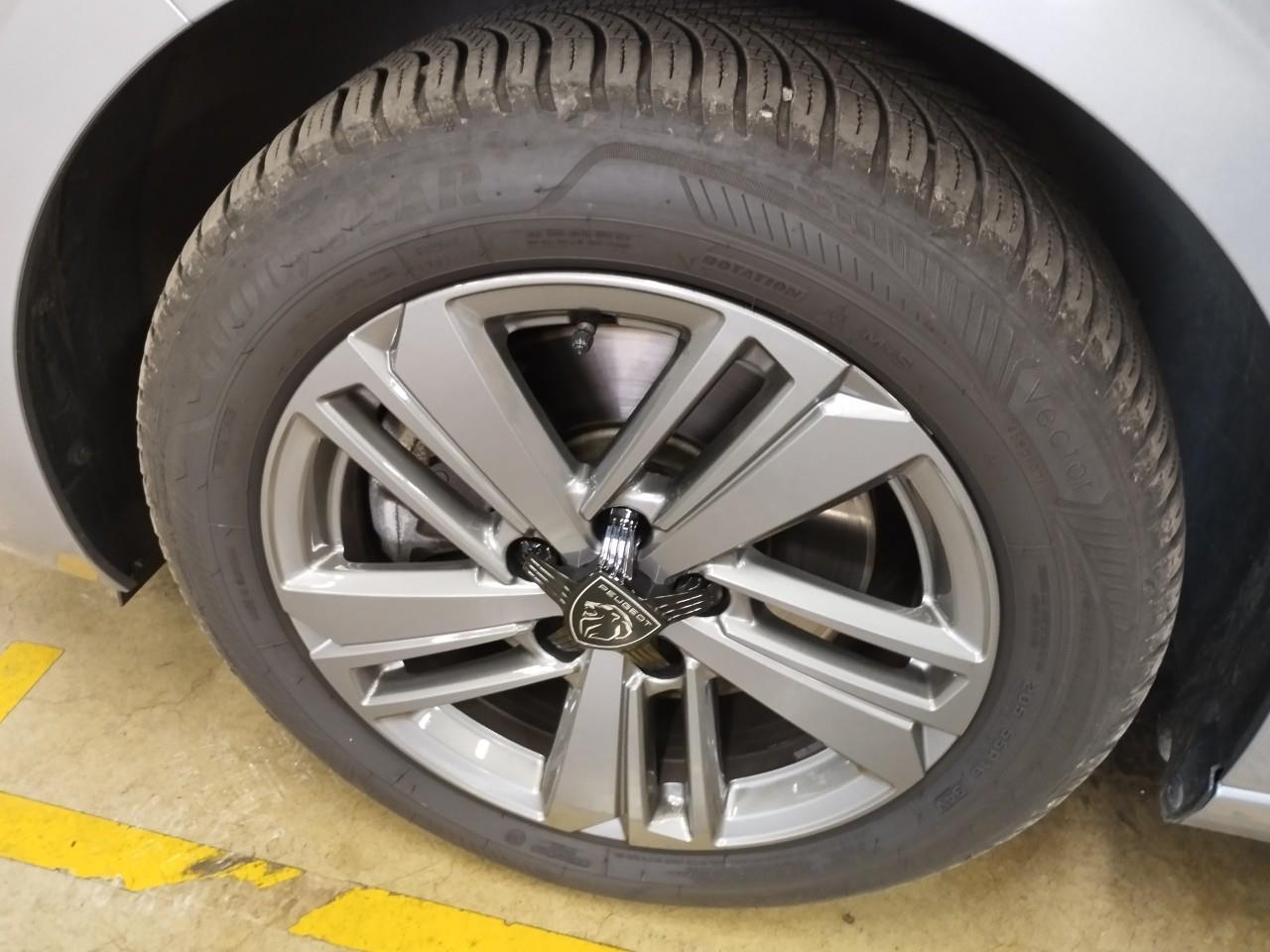 Peugeot 308 III 
