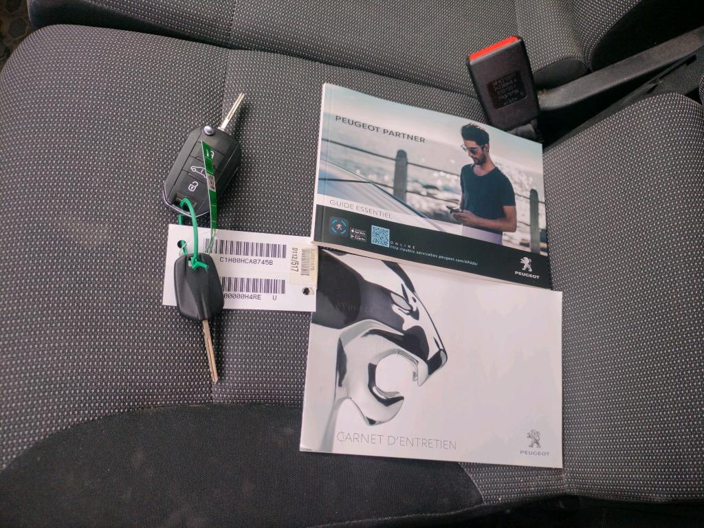 Peugeot PARTNER FOURGON STANDARD 650 KG BLUEHDI 100 S&S BVM5 ASPHALT 2020