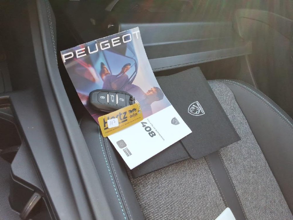 Foto Peugeot 408 16