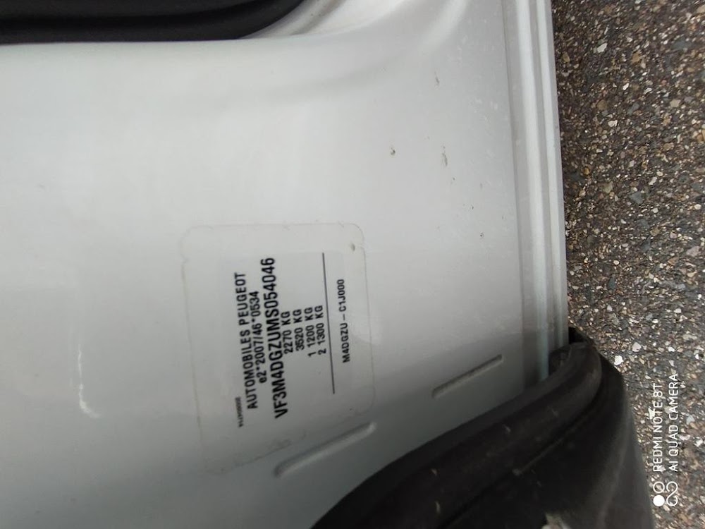 Foto Peugeot 3008 Hybrid 2