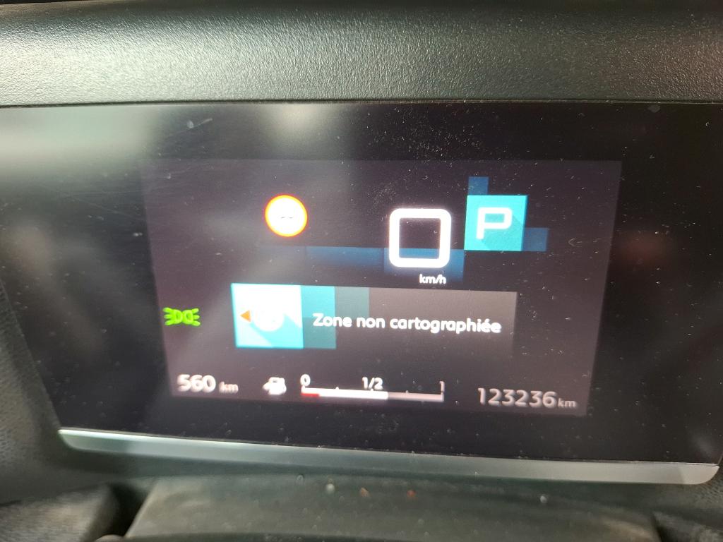 Citroen C4 SOCIETE BLUEHDI 130 S&S EAT8 FEEL NAV BUSINESS R 2024