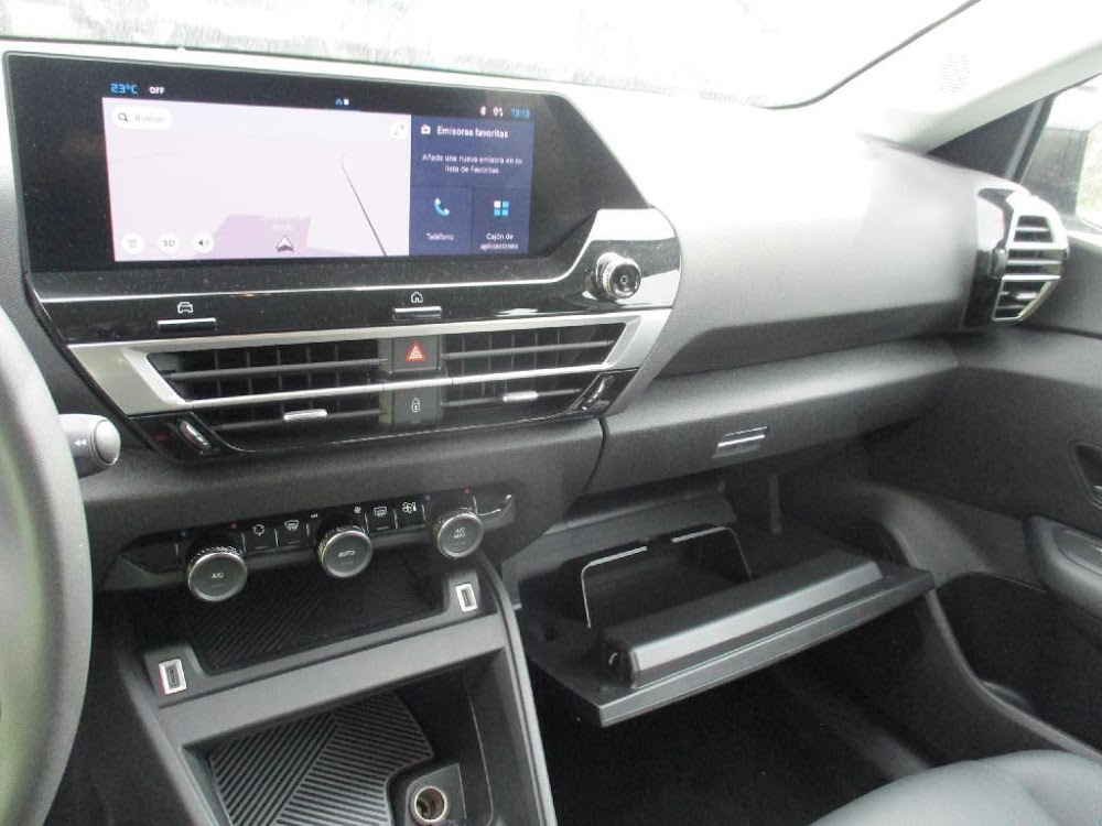Foto Citroën C4 X 14