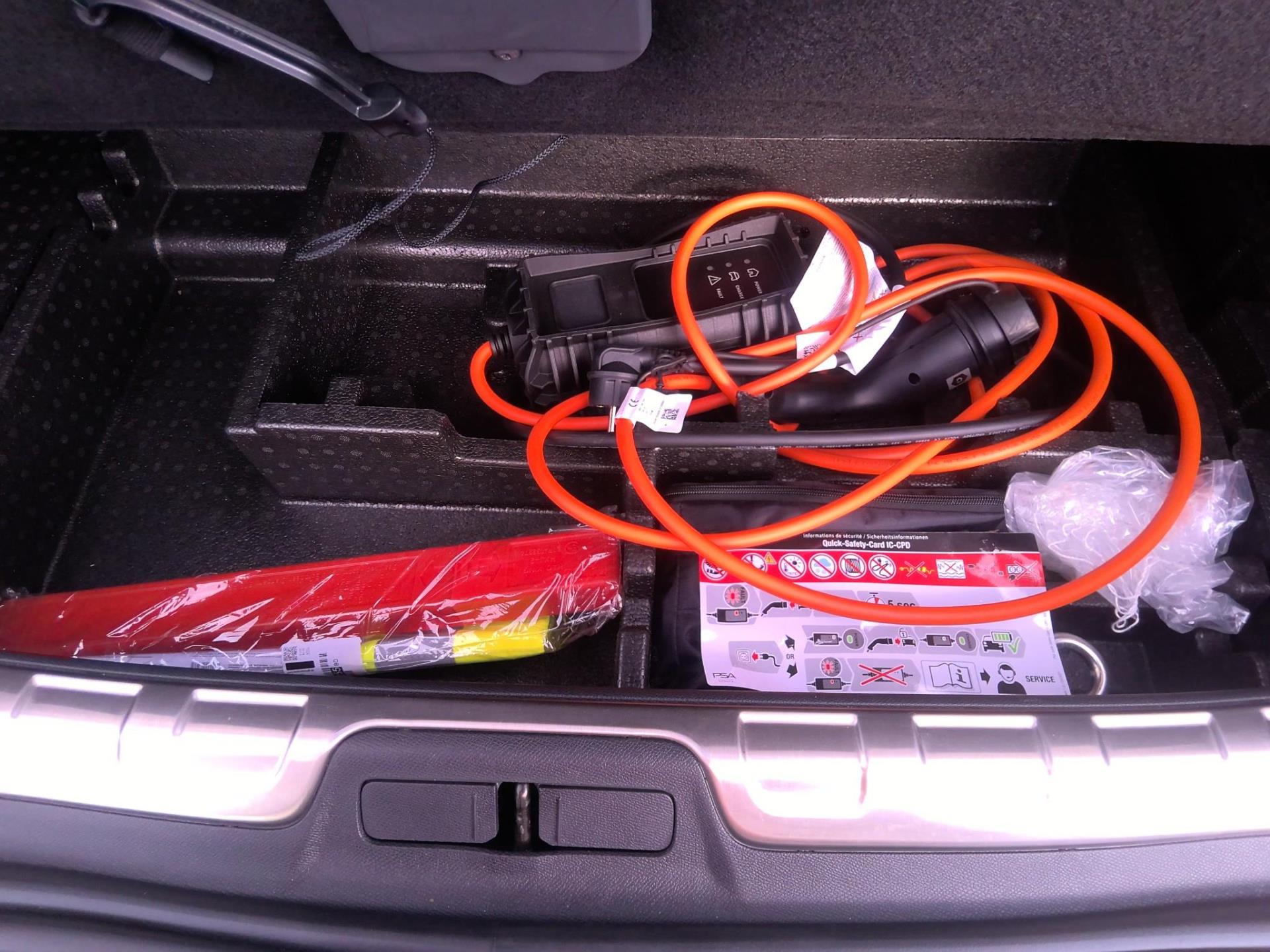 Peugeot 408 PHEV 225 e-EAT8 GT 2023