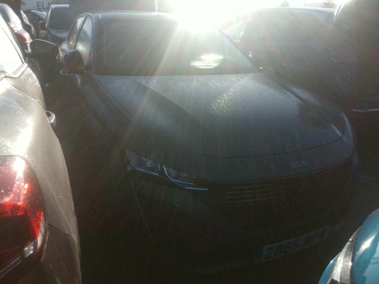 Peugeot 308 308 5p Allure Gasolina 130 S&S 6 Vel. MAN