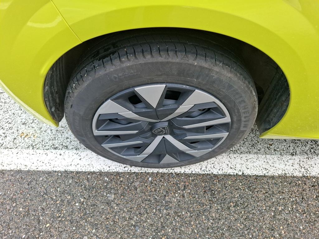 Peugeot 208 Hybrid 100 e-DCS6 Style 2025