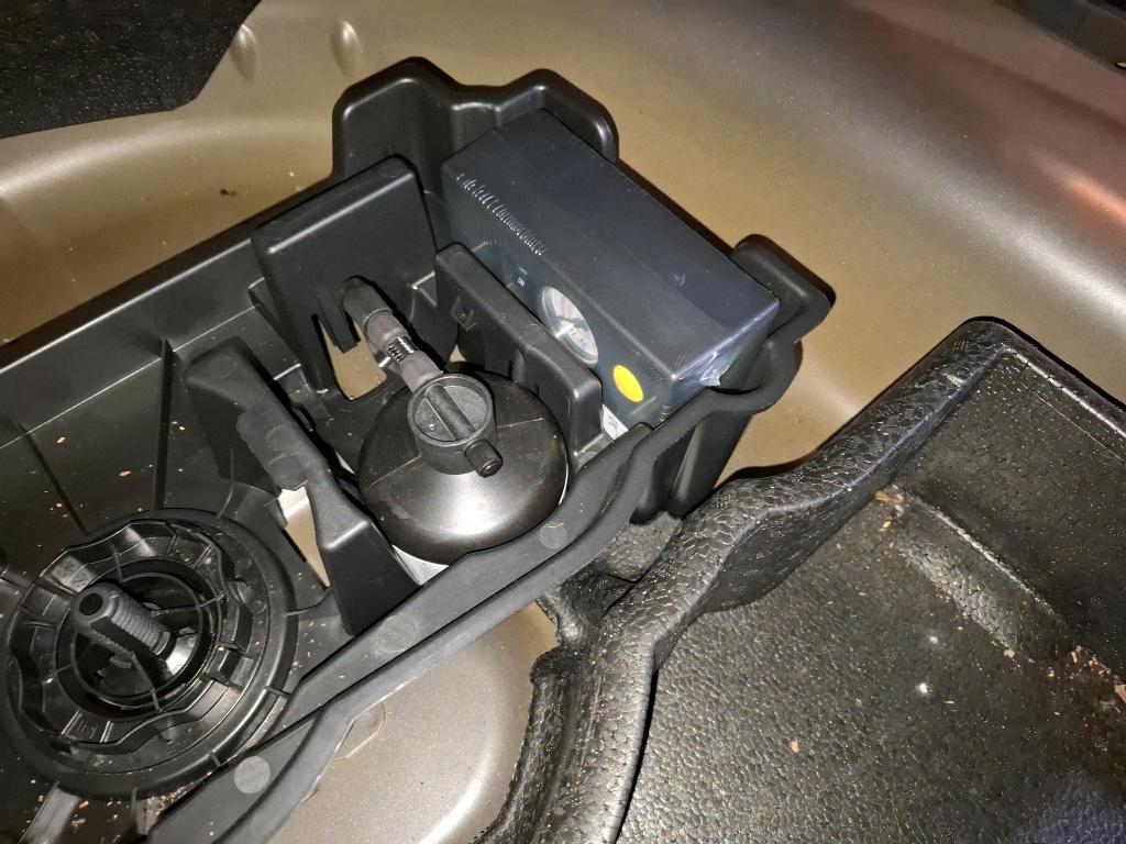 Peugeot 2008 PureTech 100 S&S BVM6 Allure Pack 2022