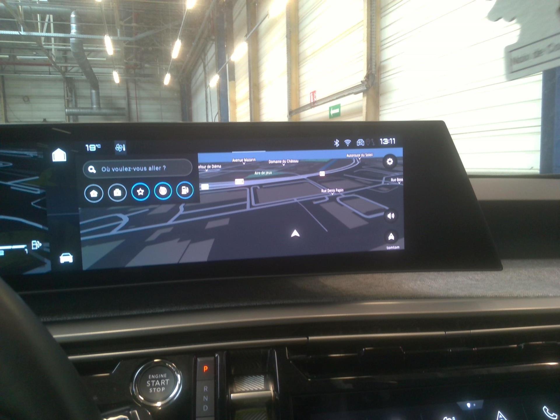 Peugeot 3008 Hybrid 136 e-DCS6 Allure 2024