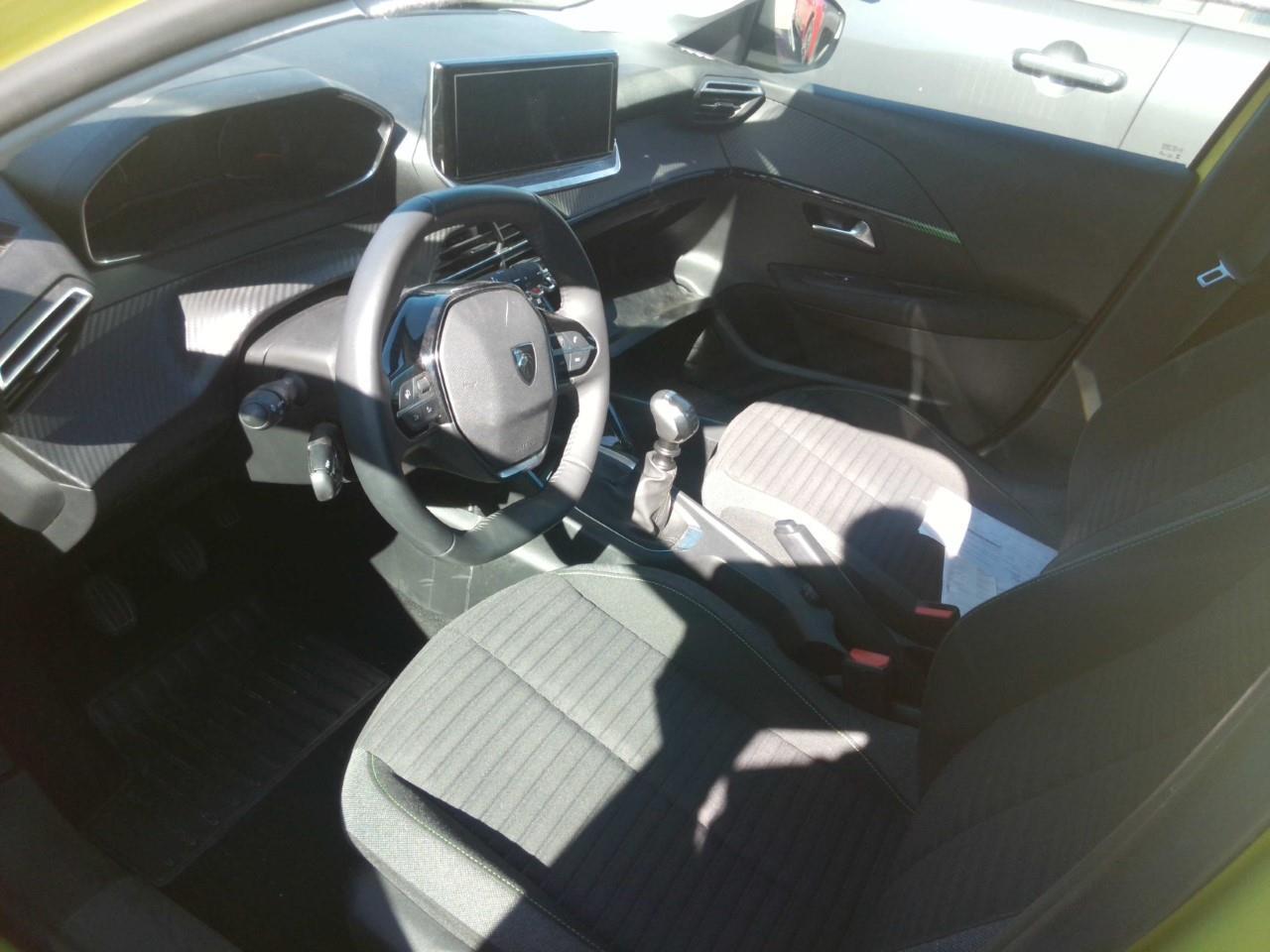 Foto Peugeot 208 8