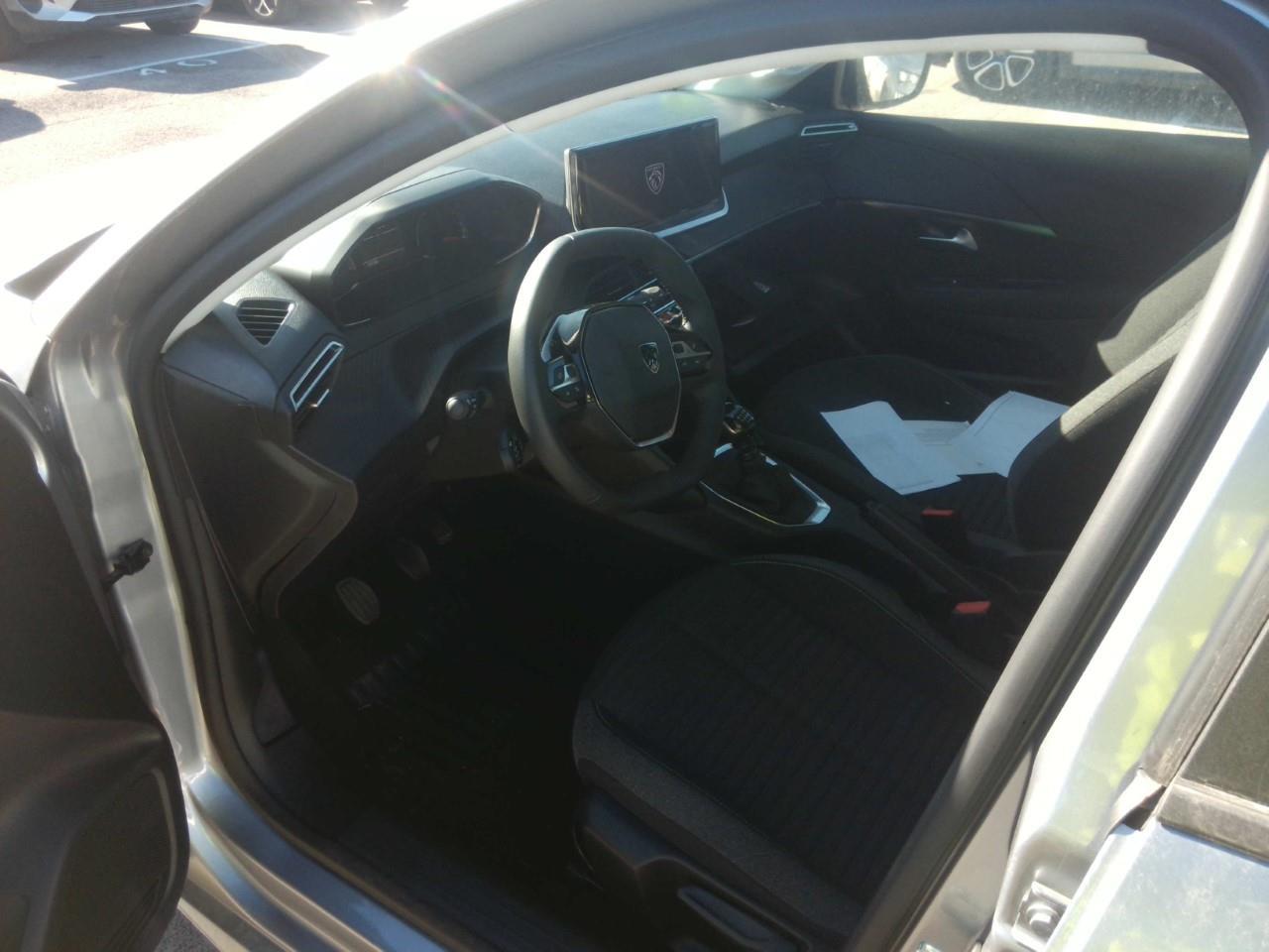 Foto Peugeot 208 3
