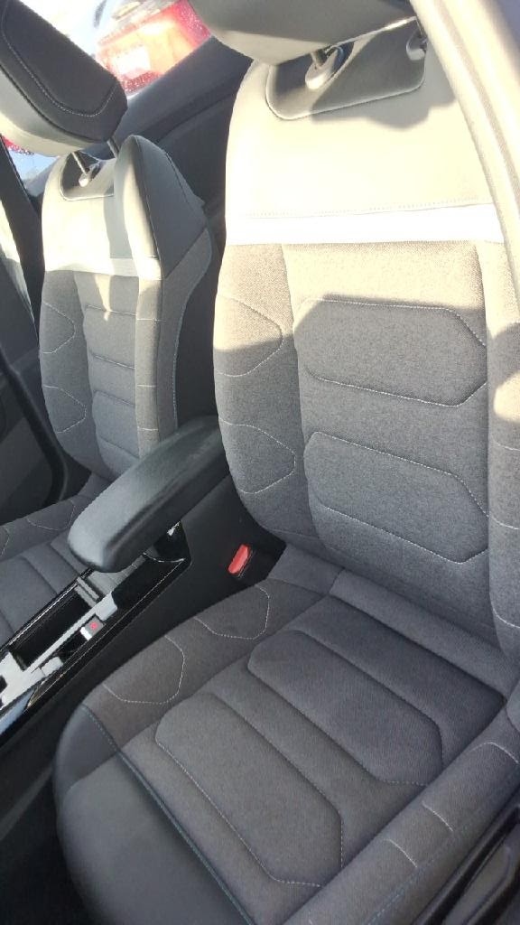 Foto Citroën C4 X 9