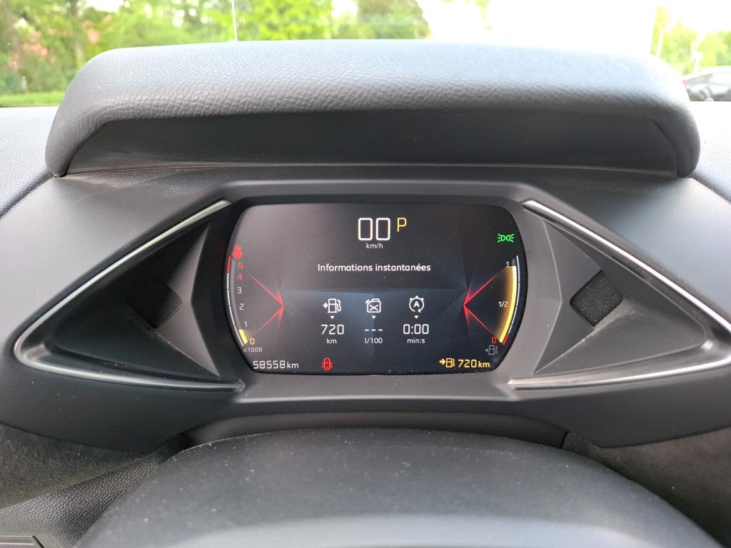 DS DS3 Crossback BlueHDi 130 EAT8 Performance Line+ 2022