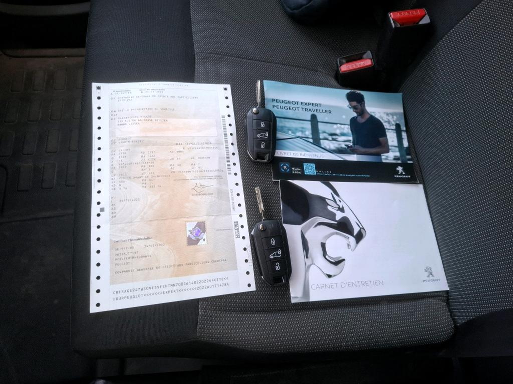 Peugeot EXPERT FGN TOLE STANDARD BLUEHDI 145 S&S BVM6 PREMIUM 2022