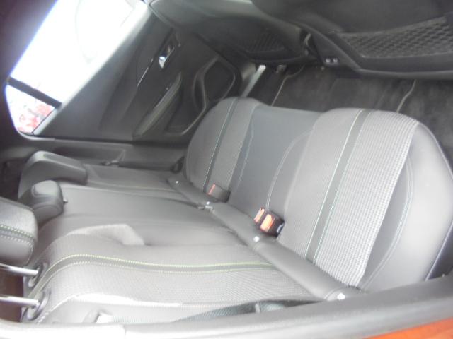 Foto Peugeot 2008 10