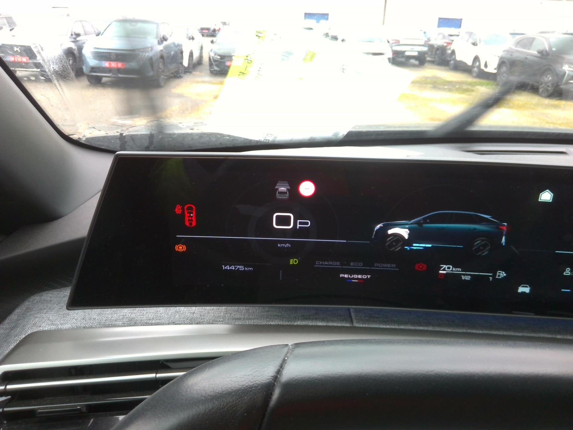 Peugeot 3008 Hybrid 136 e-DCS6 Allure 2024