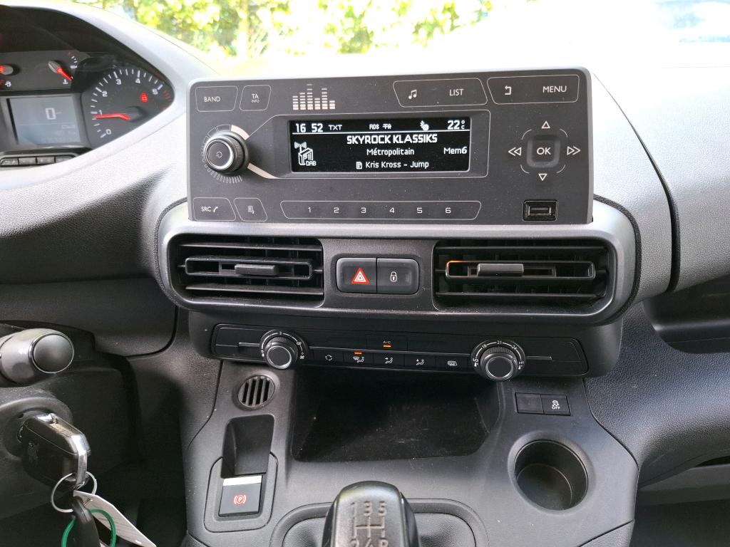 Peugeot PARTNER FOURGON STANDARD 650 KG BLUEHDI 75 BVM5 PREMIUM 2020