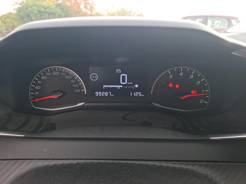 Peugeot 208 BLUEHDI 100 S&S BVM6 PREMIUM 2021