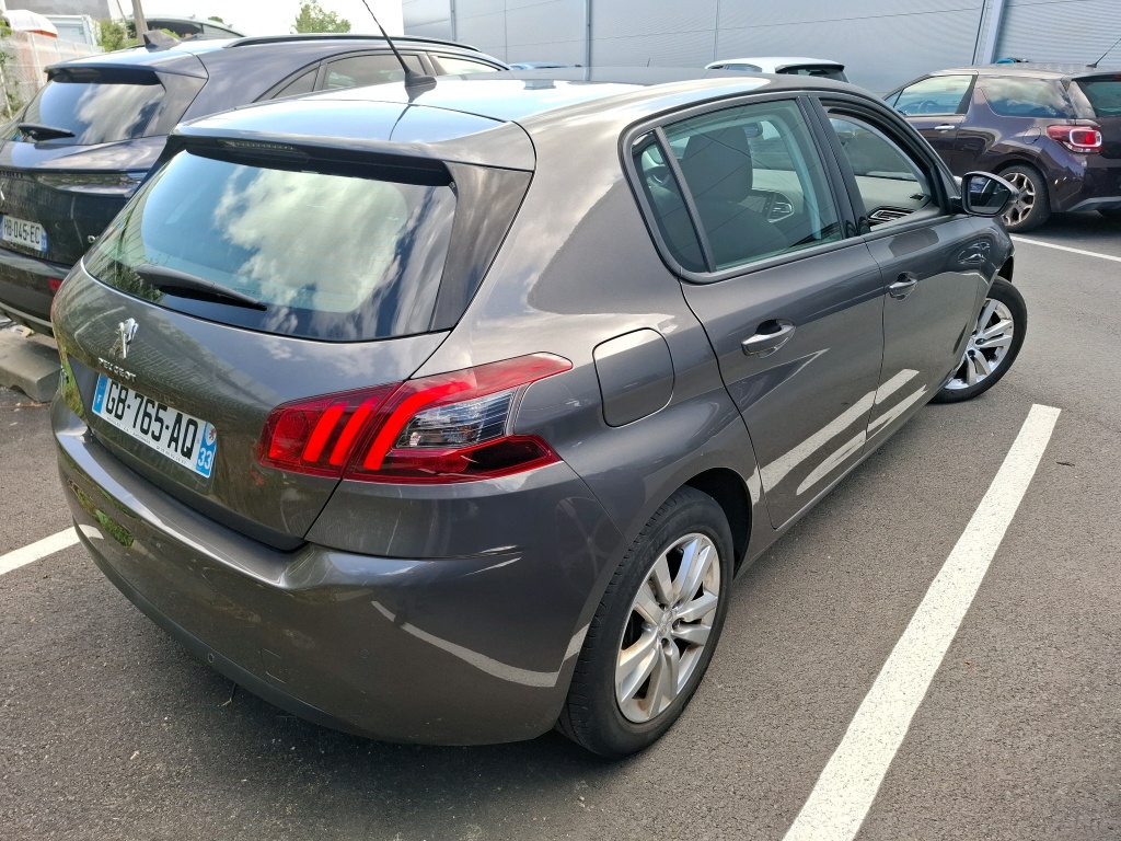 Peugeot 308 BlueHDi 130ch S&S EAT8 Active Business 2021