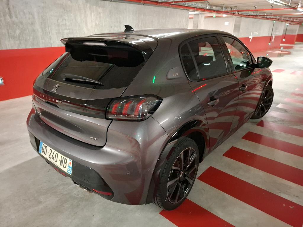 Peugeot 208 PureTech 130 S&S EAT8 GT Pack 2021