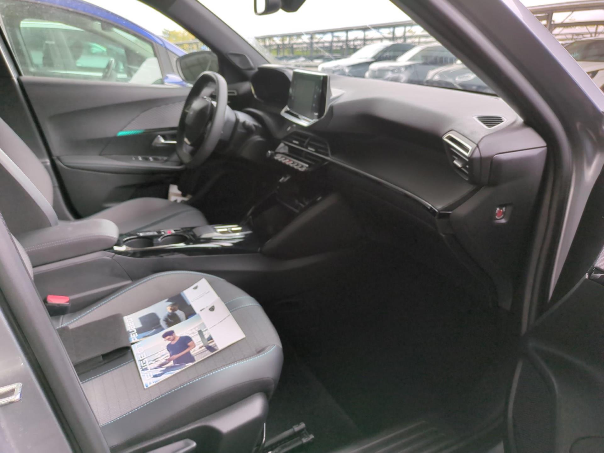 Peugeot 2008 Electrique 136 ch Allure 2023