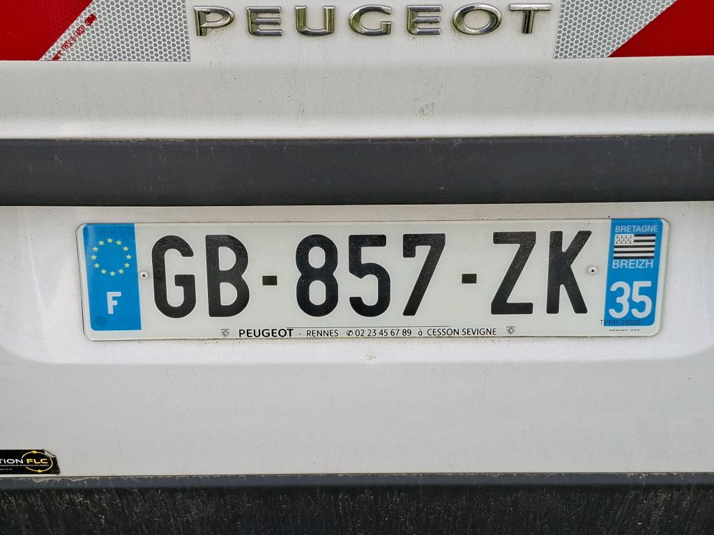 Peugeot BOXER TOLE 335 L2H2 BLUEHDI 120 S&S PREMIUM 2021
