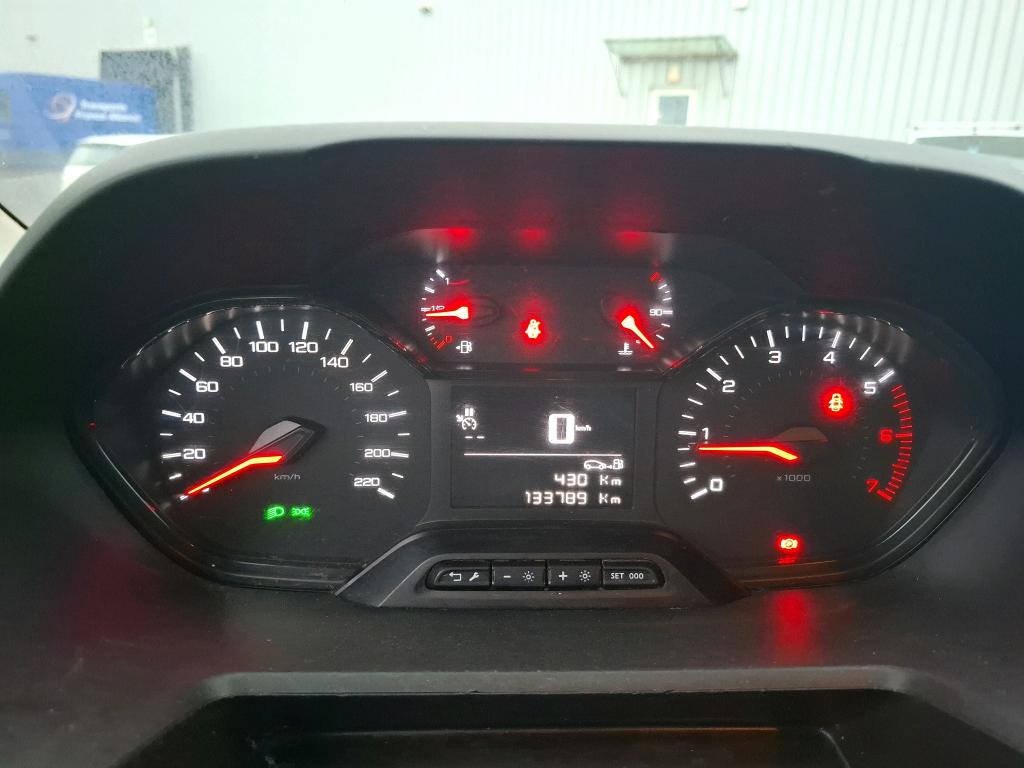 Peugeot PARTNER FOURGON STANDARD 650 KG BLUEHDI 100 S&S BVM5 PREMIUM 2020