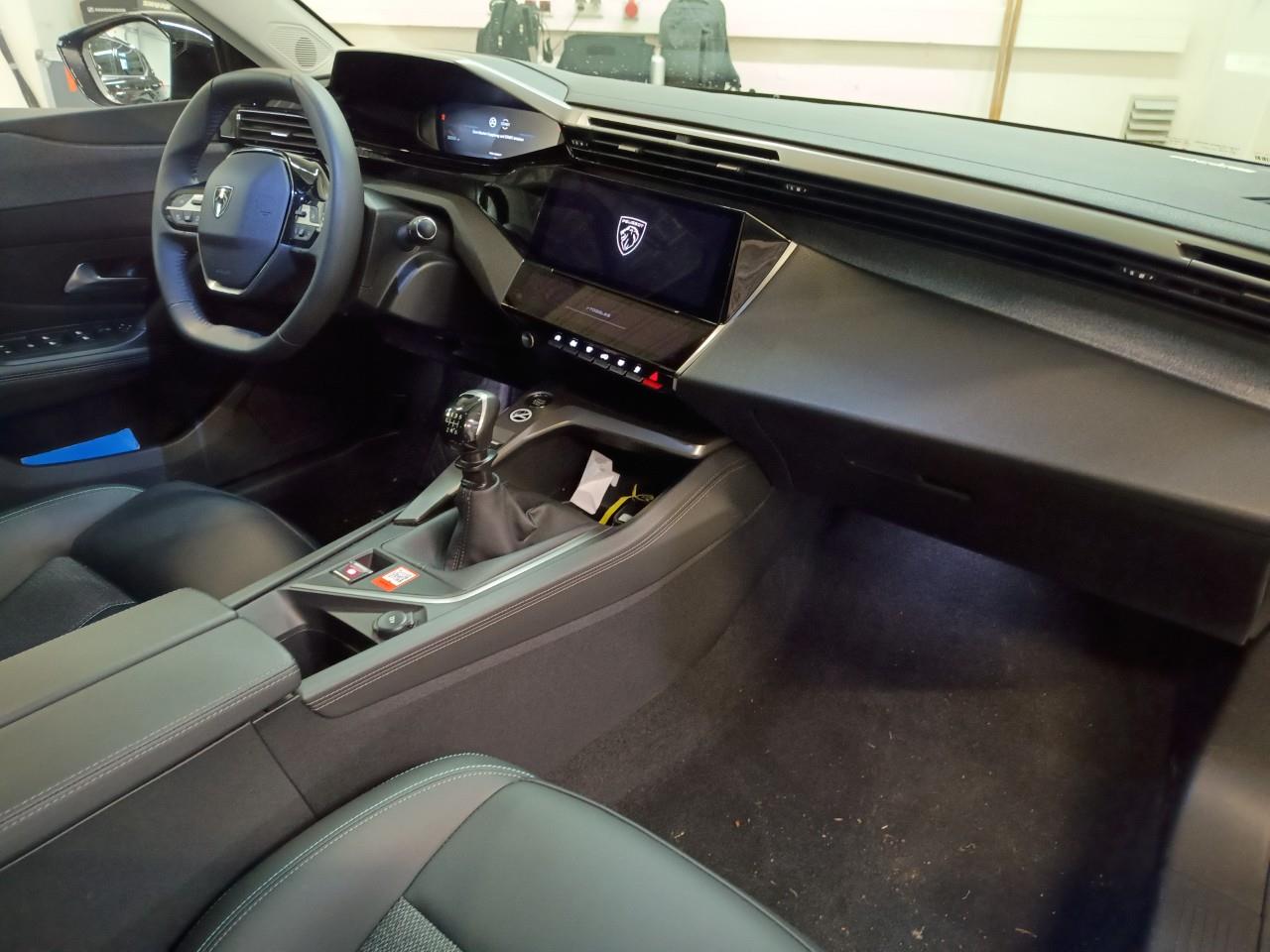 Peugeot 308 III 