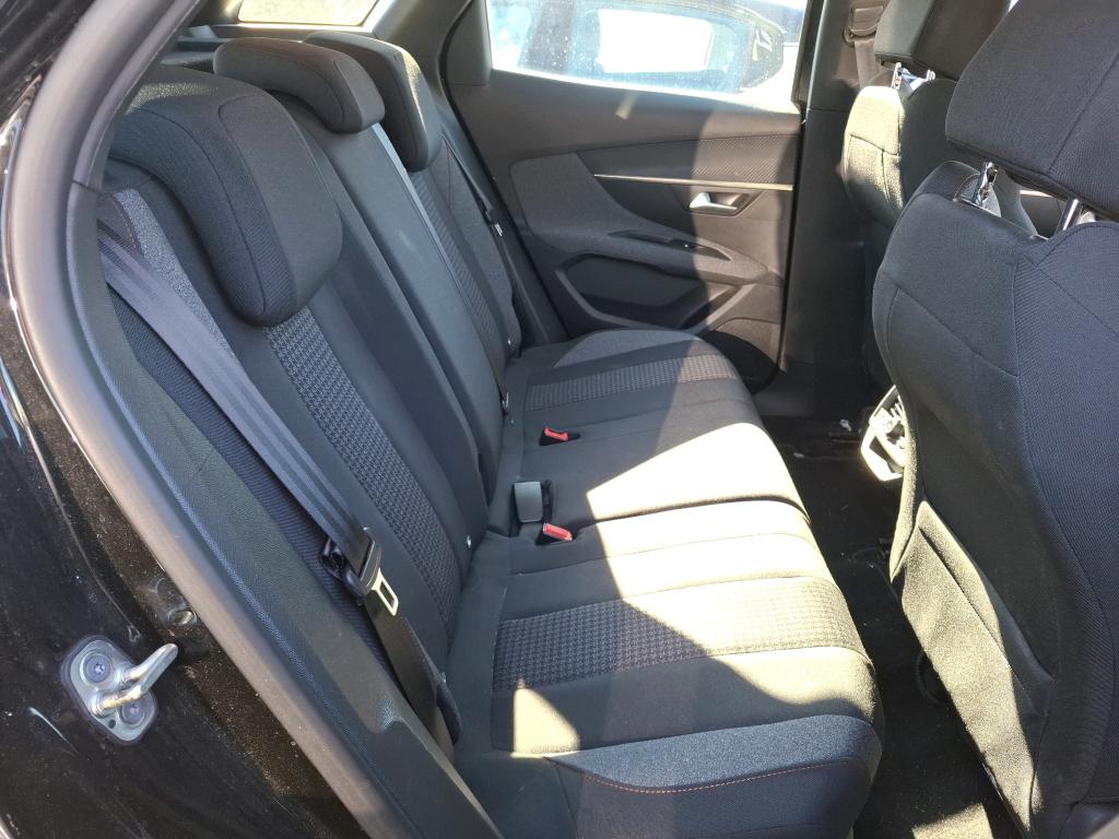 Peugeot 3008 BlueHDi 130ch S&S EAT8 Active Pack 2022