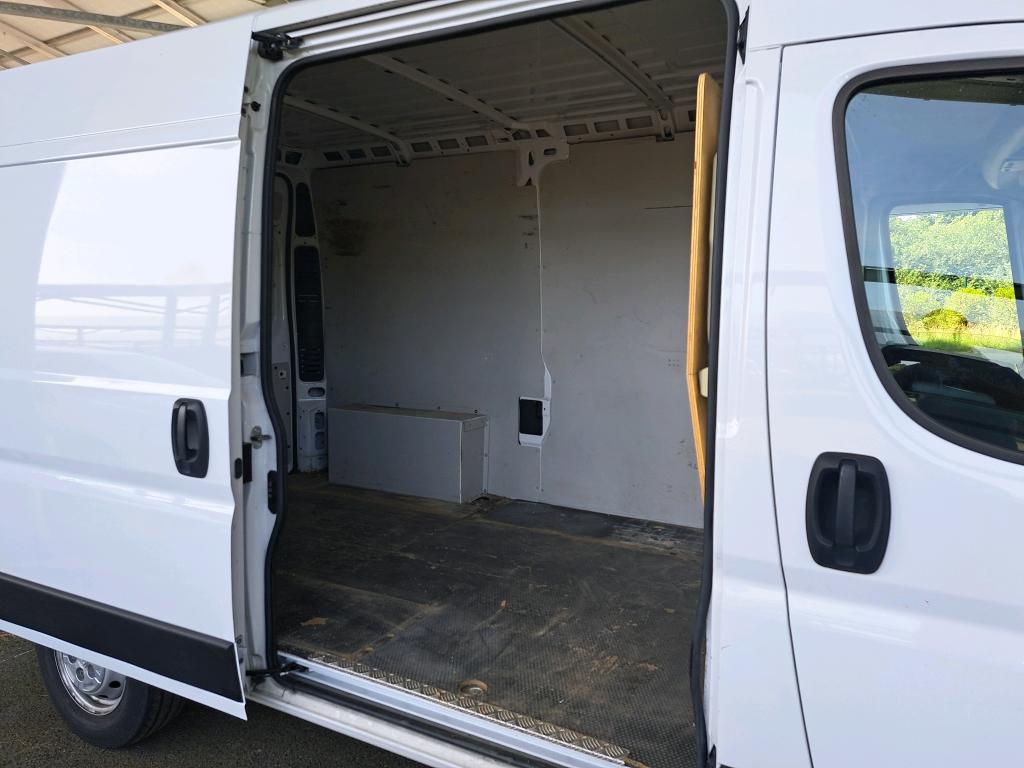 Peugeot BOXER TOLE 330 L2H2 BLUEHDI 120 S&S PREMIUM 2021