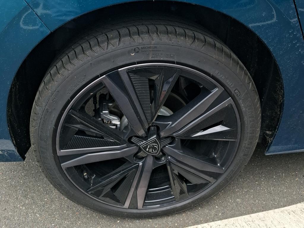Peugeot 308 Hybrid 145 e-DCS6 GT 2025