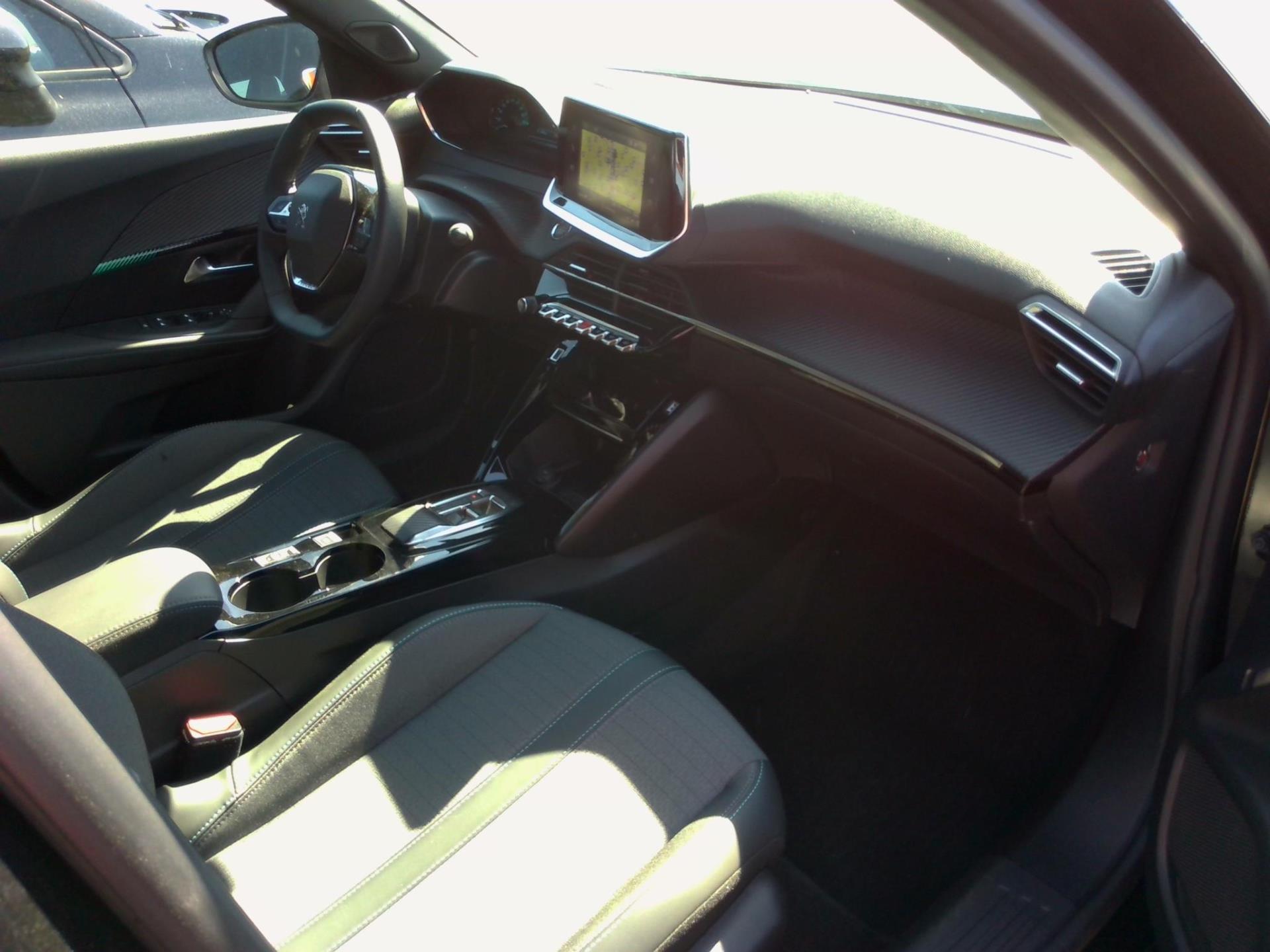 Peugeot 2008 Electrique 136 ch Allure 2023