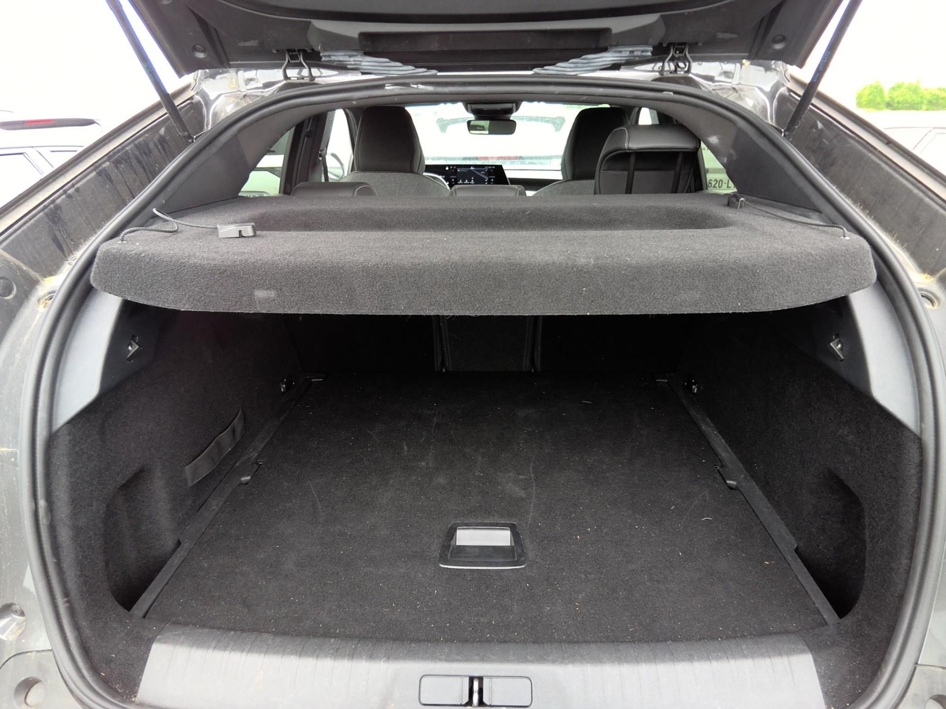 Peugeot 3008 Hybrid 136 e-DCS6 Allure 2024