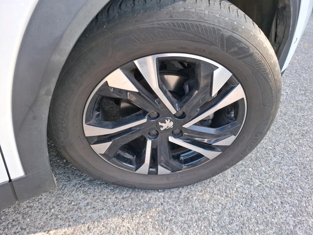 Peugeot 2008 PureTech 130 S&S EAT8 GT 2022