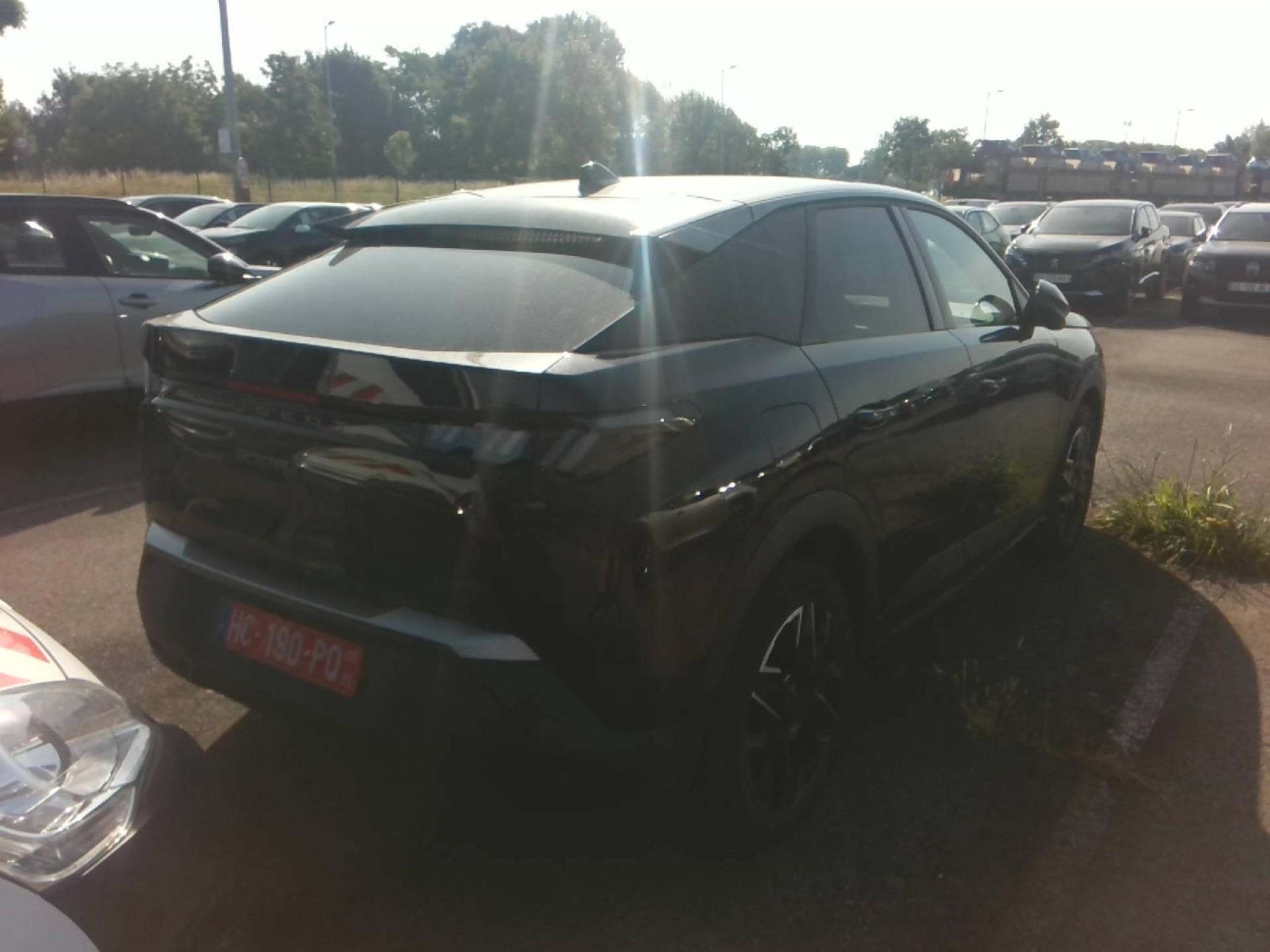 Peugeot 3008 Hybrid 136 e-DCS6 Allure 2025